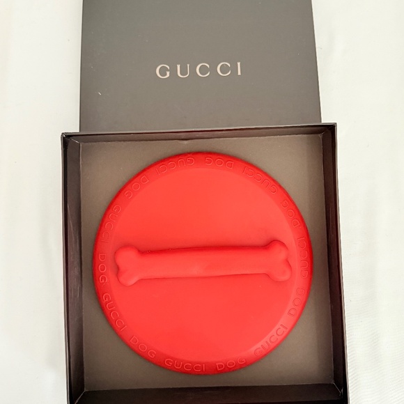 Gucci red Dog Frisbee - Picture 1 of 4